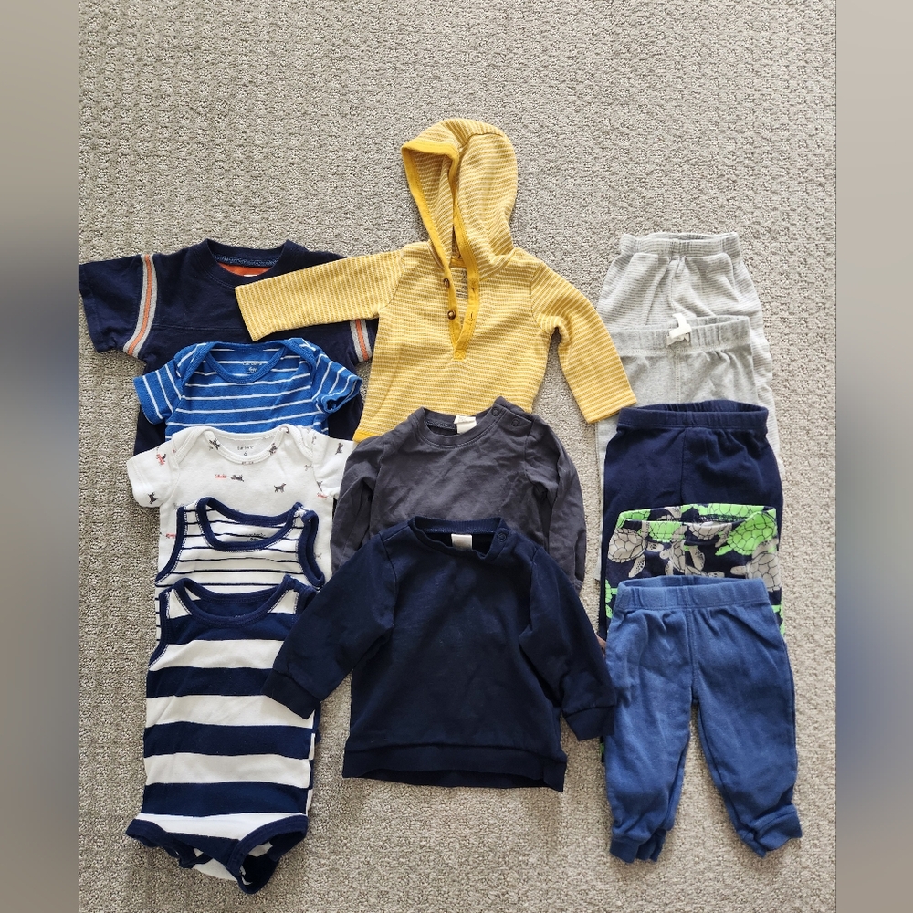 Carter's Baby boy lot size 6 months - 13 items total